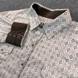Ely Cattleman Black and White Patterned Casual Button Down Shirt
